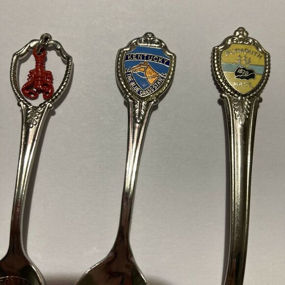 Vintage Collectible Souvenir Travel Spoons Assorted States USA Tourist Lot of 7 - Picture 2 of 8
